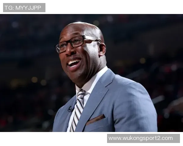 迈克布朗解析先发调整策略应对绿军小个阵容避免大个防守后卫 迈克布朗解析先发调整策略应对绿军小个阵容避免大个防守后卫