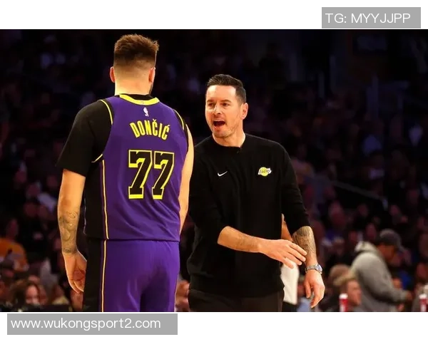 雷迪克透露艾顿与东契奇合练情况詹姆斯仍未能与球队合练