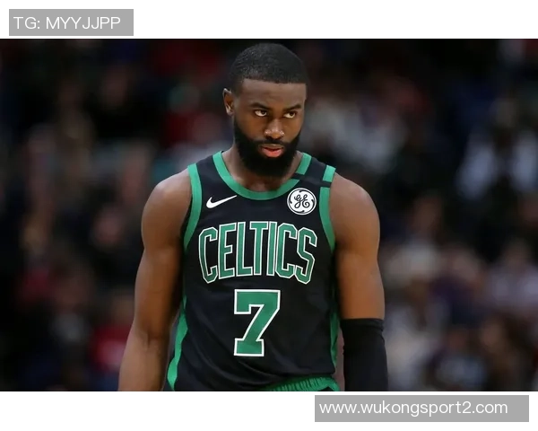 杰伦布朗强调年轻锋线心态稳定继续为他们提供支持与成长机会