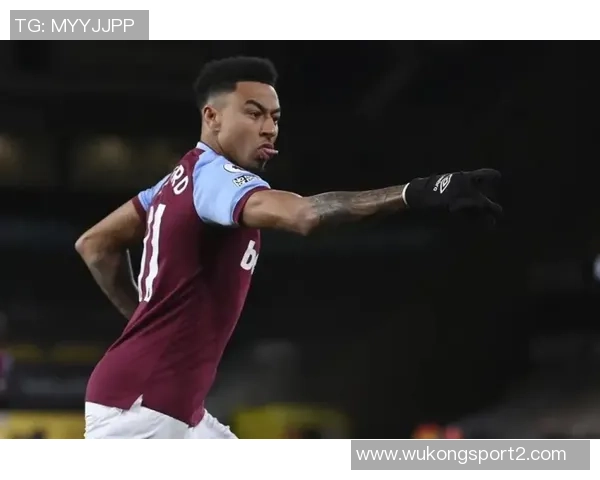 林加德精准直塞助攻杜甘季奇怒射被薛庆浩神勇扑出 林加德精准直塞助攻杜甘季奇怒射被薛庆浩神勇扑出